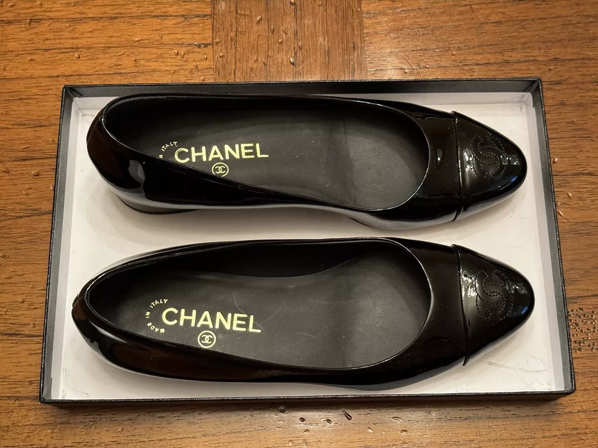 Classic Chanel Black Patent Leather Ballet Flats Ballerina Captoe