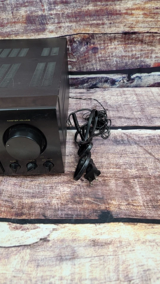 Pioneer Stereo Receiver VSX-403 Dolby Surround Pro-Logic Audio/Video Amplifier - Image 2 of 4