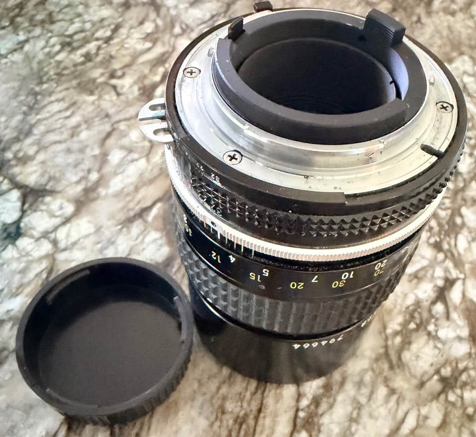 Nikon Nikkor Ai 135mm f2.8 Prime Telephoto Camera Lens