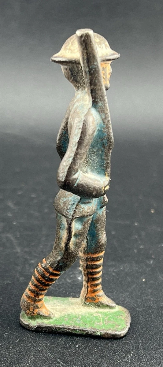 Vintage Grey Iron Casting Co Foreign Legionnaire Marching Soldier Figure 1930s