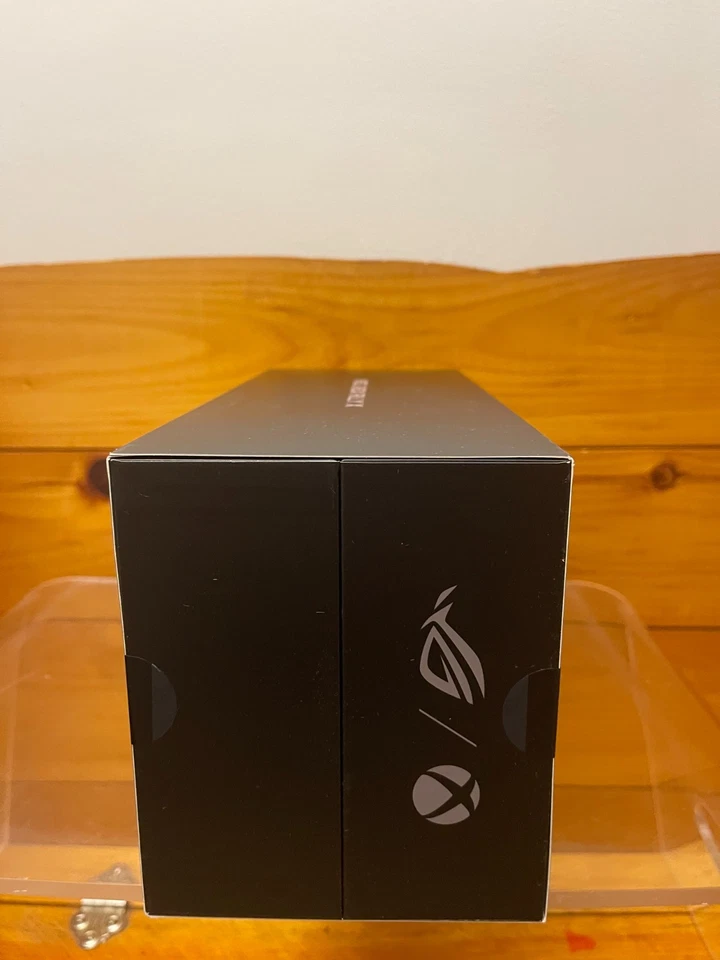 ASUS ROG Xbox Ally X -120Hz Gaming Handheld - AMD Ryzen AI 1TB NEW FREE SHIP* - Image 4 of 4
