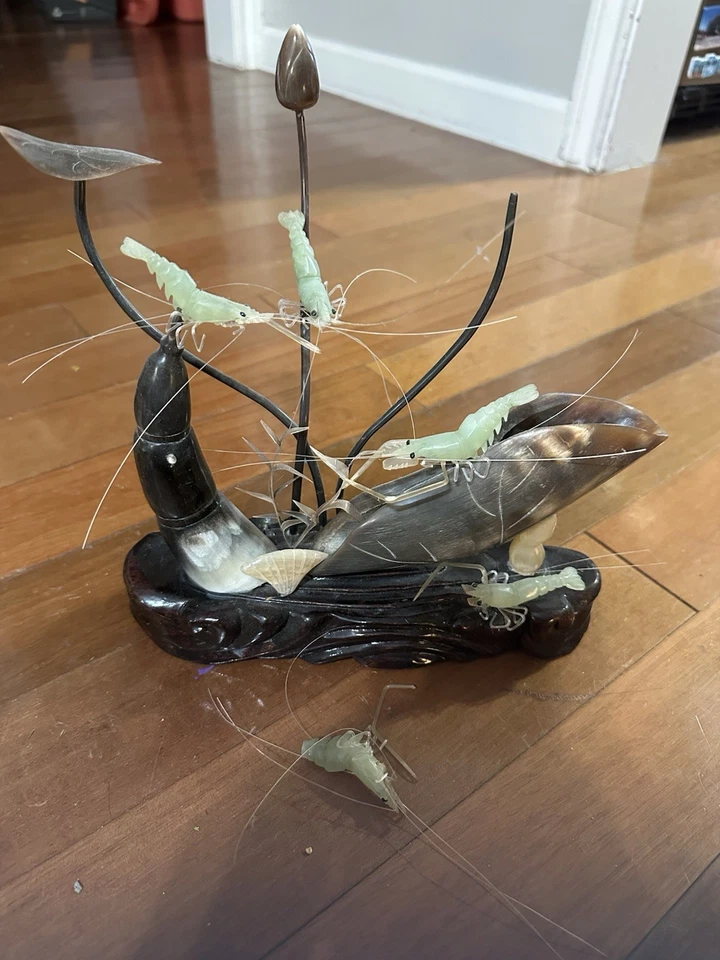 Segunda Guerra Mundial Escultura China Cuerno Talla Camarón Falso Concha Marina Raíz de Loto Arte Estatuilla Foto 2 de 4