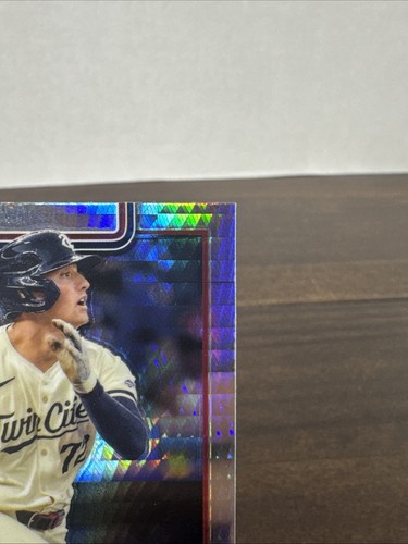 2025 Topps Chrome Brooks Lee #234 Rookie Prism Refractor Minnesota Twins RC - Picture 2 of 6