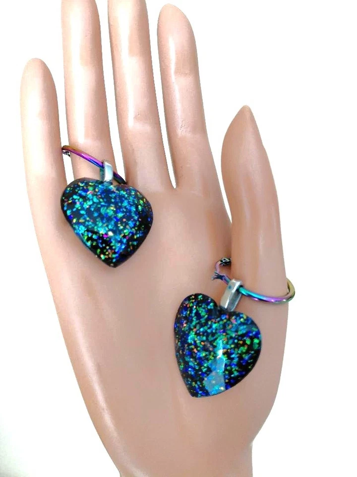 Pendientes de ópalo 29 mm resina de pavo real corazones de ópalo en aros arco iris de acero inoxidable Foto 4 de 4