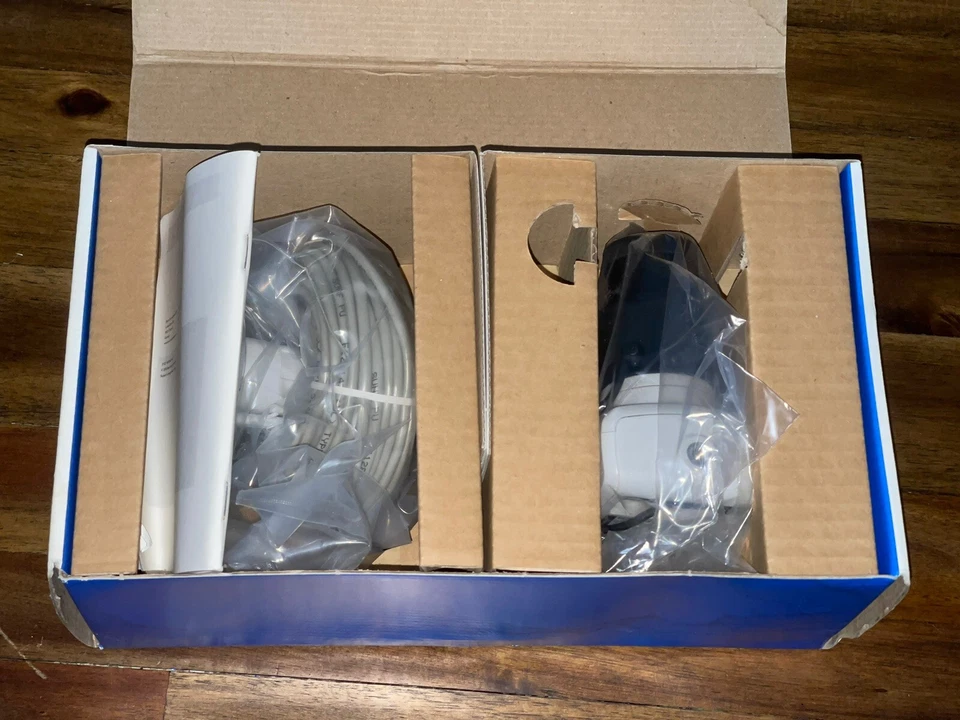 CÁMARA A COLOR BOSCH VC7C2725T CON LENTE VARIFOCAL DE 2,8-10 MM, IRIS DC, MONTURA CS Foto 4 de 4