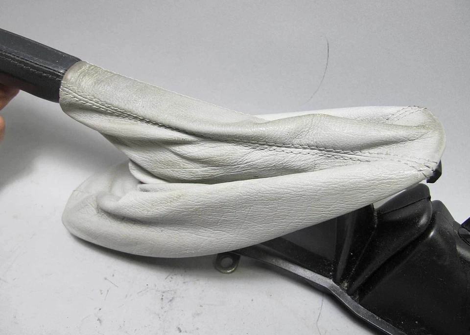 Alavanca de freio de mão BMW E34 1991-1995 de fábrica E-Brake estacionamento com bota cinza prata original de fábrica - Imagem 2 de 4