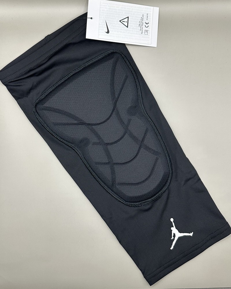 Nike Jordan Hyperstrong Black Padded Shin Sleeve Men’s XL 746880-010 Single Sleeve