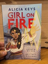 Alicia Keys' Graphic Novel - Girl on Fire (2022), Paperback Harper Alley