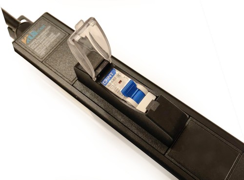 PDU de montaje en rack 240 V para divisor de alimentación de servidor L6-30P 30 amperios a 8x cable C13 - 6' - Imagen 3 de 8