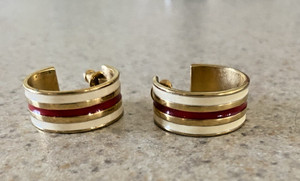 VINTAGE GOLD TONE WITH A RED & CREAM STRIPE HOOP PIERCED EARRINGS