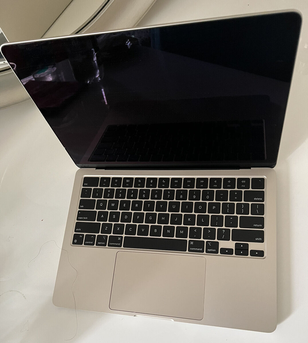 Apple Macbook Air 13.6 Apple Macbook Air 13.6