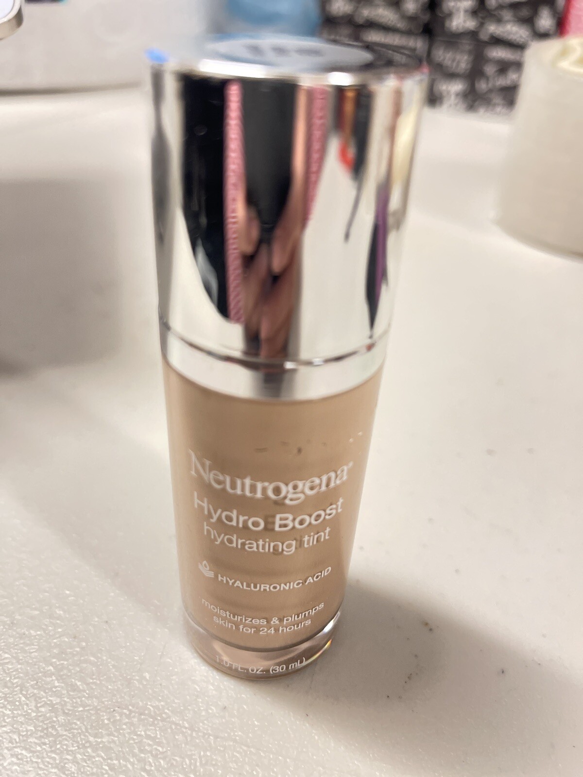 Neutrogena Hydro Boost Hydrating Tint, 60 Natural Beige, 1.0 fl. oz