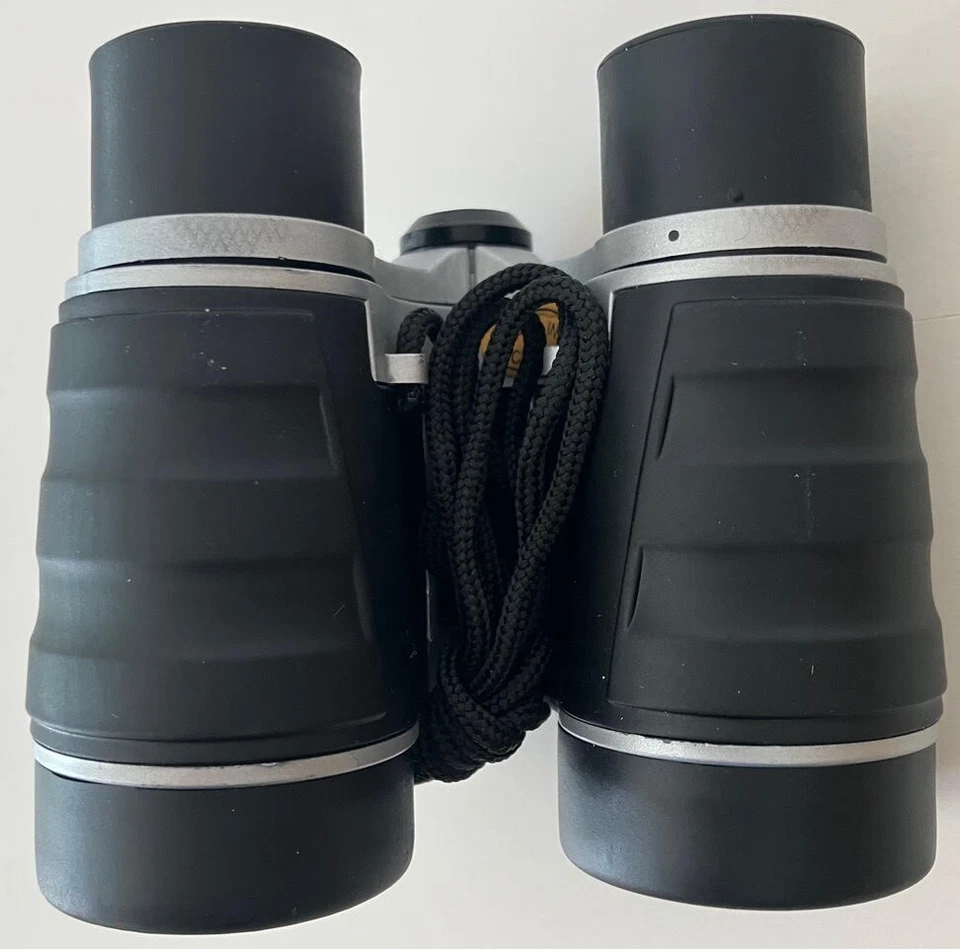 New Vivitar 4 X 30 Black & Silver Binoculars With Travel Case. - Image 3 of 4