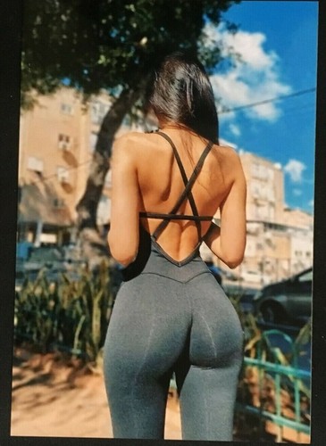 Hot Chicks Yoga Pants