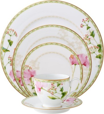 Noritake Poppy Place 4-Piece Place Setting, Service for 1 (MISSING  1 Salad pl)