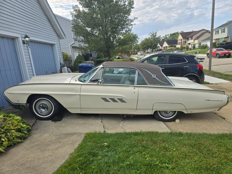 1963 Ford Thunderbird Landau - Image 3 of 4