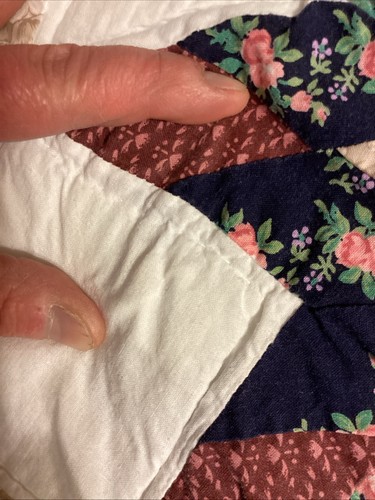 Vintage handgenäht Scrappy Star Patchwork Quilt mit Prärie Punkten 80” x 96” + - Bild 7 von 17