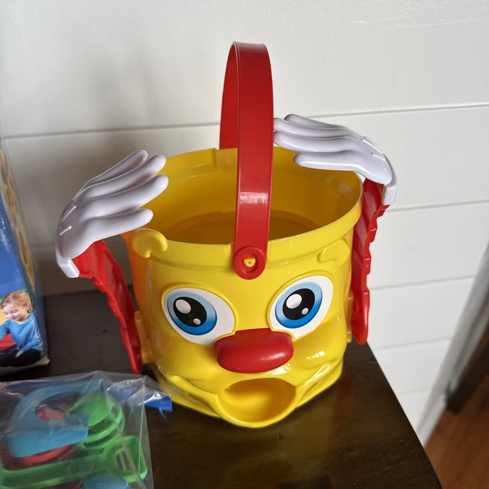 The Original Mr Bucket Game Complete 2017 Pressman Spinning Moving Bucket of Fun - Image 3 of 4