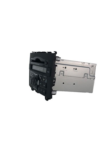 2010 2011 HONDA CRV AM/FM RADIO 6 DISC CD MP3/WMA PLAYER 39100-SWA-A111-M1 OEM - Picture 2 of 7
