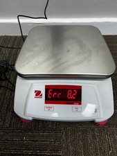 Bilancia digitale banco alimenti Ohaus Valor serie 2000W modello V22PWE15T NON funzionante 
