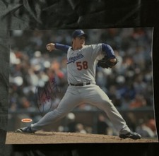DODGERS CHAD BILLINGSLEY AUTOGRAPHED 11