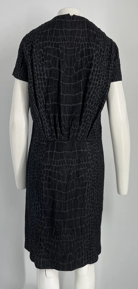 Vestido recto Yves Saint Laurent otoño 2007 RTW azul marino manga corta estampado animal talla 38 Foto 4 de 4