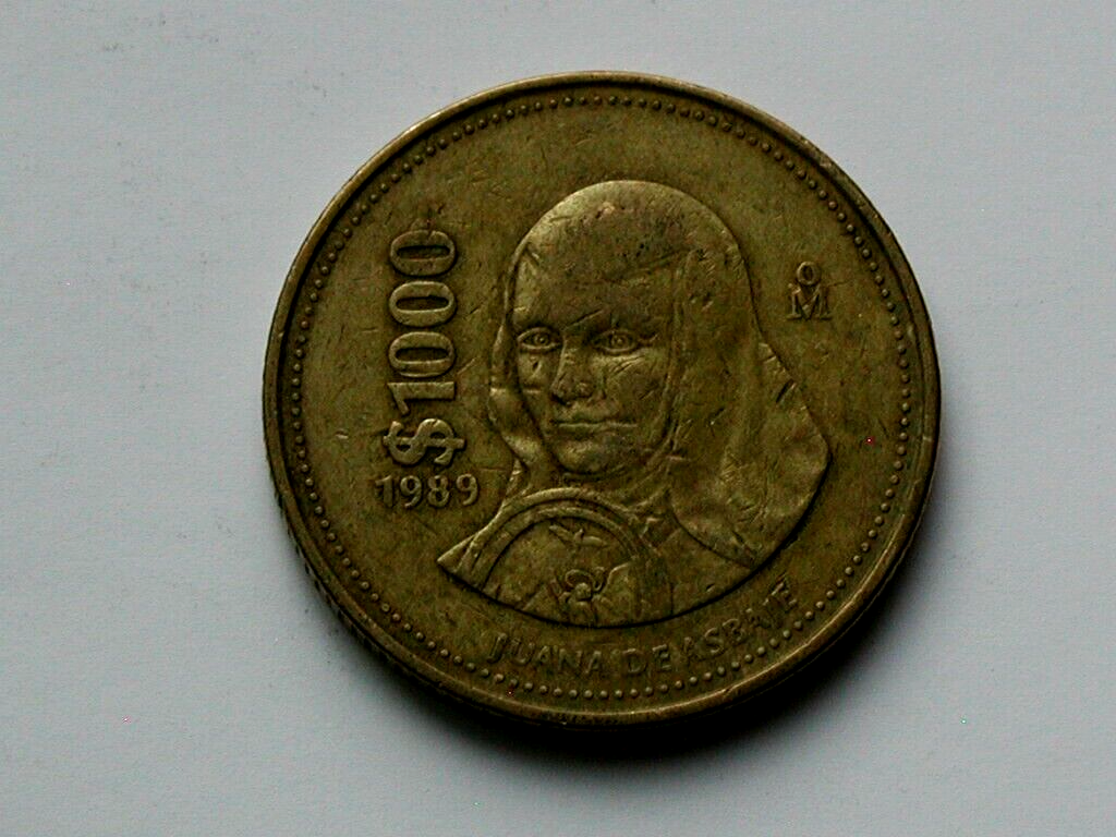 Mexico 1989 $1000 PESOS Coin with (Famous Nun) Juana De Asbaje
