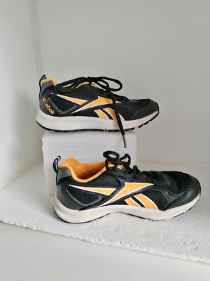 '' Reebok' Kinder Sportschuhe/unisex/ Gr.30 /schwarz/gebraucht. 
