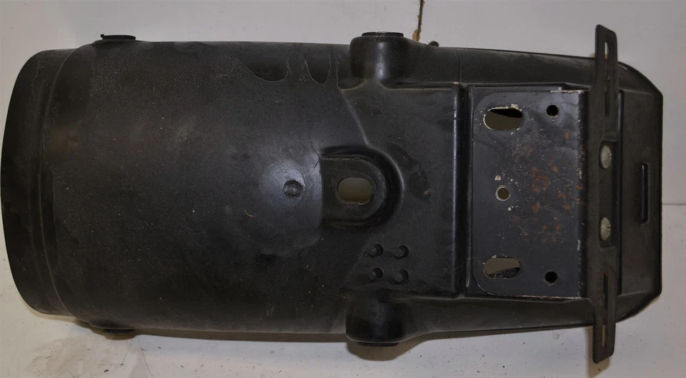 Guardabarros trasero plástico Suzuki GS 1000 GS 1100 63113-49000 63120-49000 1978-1983 Foto 2 de 4