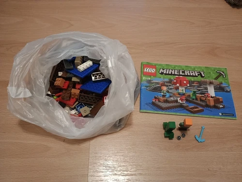 LEGO Minecraft: The Mushroom Island (21129)
