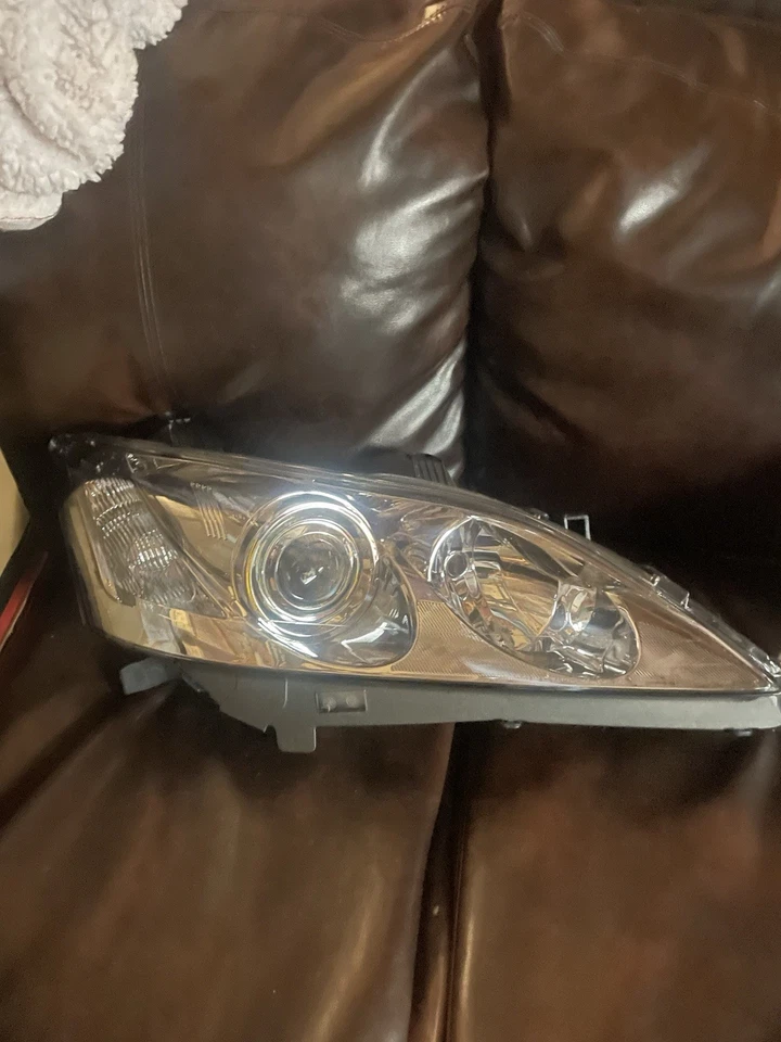 Pair Of Lexus ES 350 Headlights Brand New - Image 3 of 3
