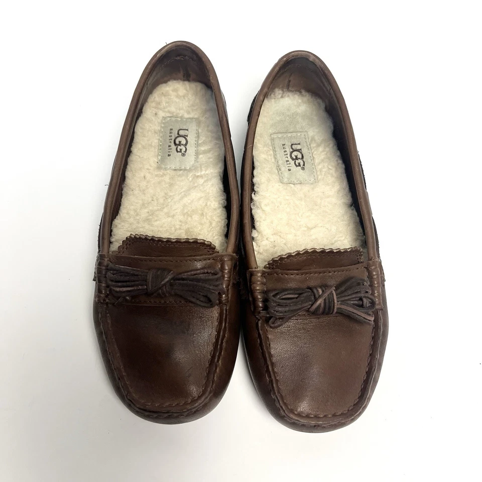 UGG Meena Moccasin Sherpa Lined Driving Shoes Slippers Women Sz 6 Brown Leather - Image 2 of 4
