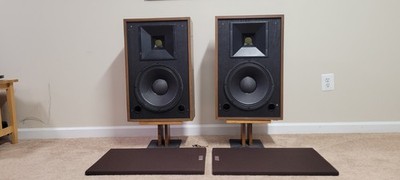 Electro Voice EV FR200 Speakers. Tested, Both Work Great. Nice!