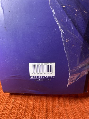 Hunger Games 4 Book Box Set by Suzanne Collins NEW/OTHER - Picture 7 of 24