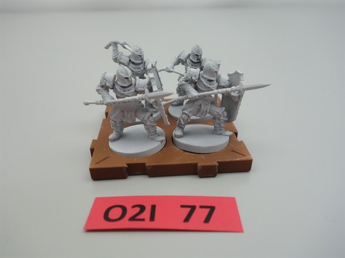 Fantasy Flight Runewars Miniatures Game Daqan: Spearmen Unit (4 modelos y base) - Imagen 2 de 4