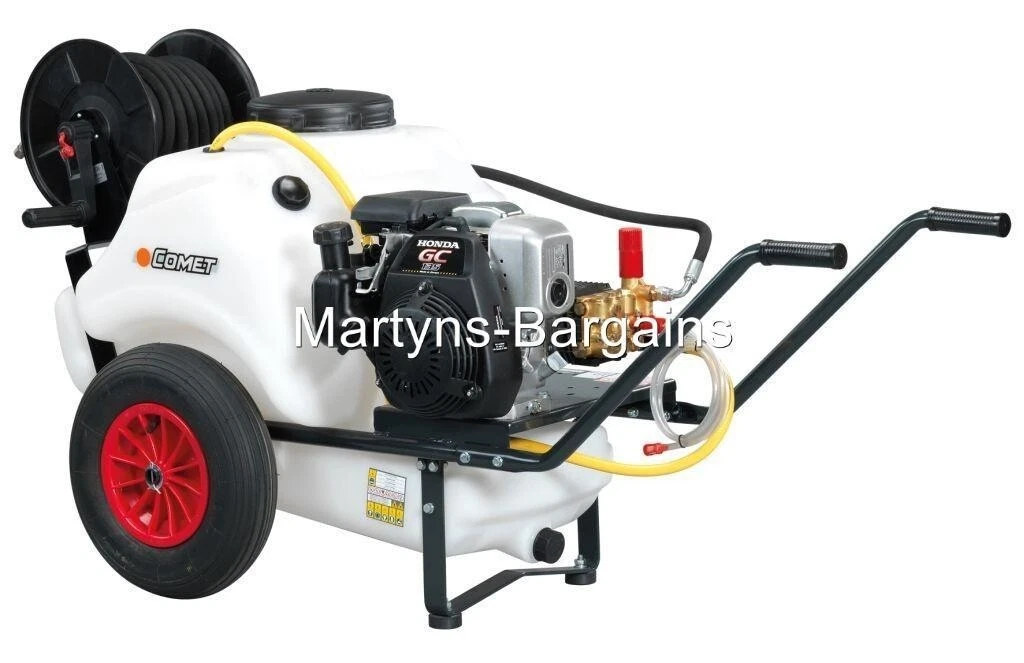 Pressure washer. Honda Engine Pressure Washer Mounted 125L