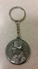NEW NAPOLEON BONAPARTE 200 YEARS FRENCH EMPEROR METAL KEYCHAIN OLD SILVER COLOR
