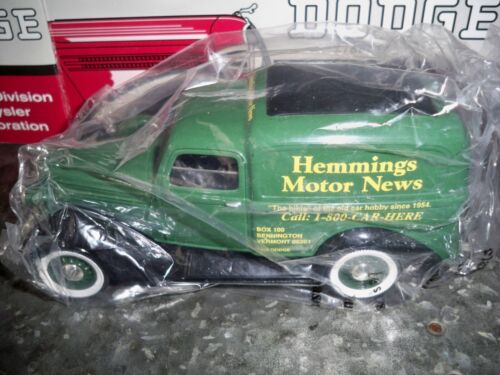 Liberty Classics 1:25 scale Hemming Motor News 1936 Dodge Tanker Toy Bank NIB - Picture 3 of 3