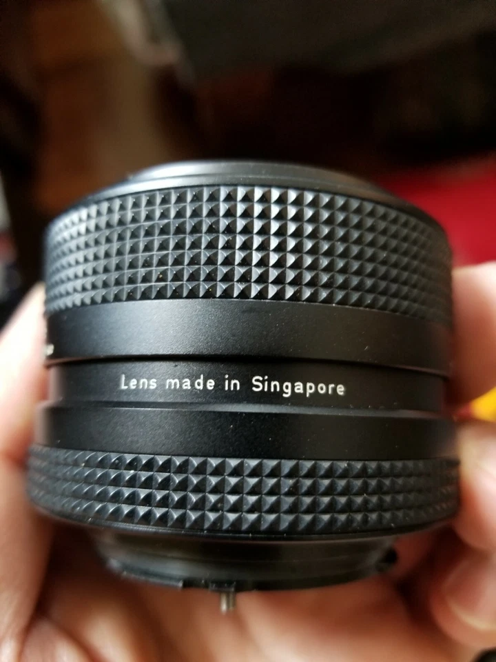 Lente Rollei HFT Zeiss Planar 1,8/50 mm con tapa frontal montaje QBM, excelente estado Foto 3 de 4