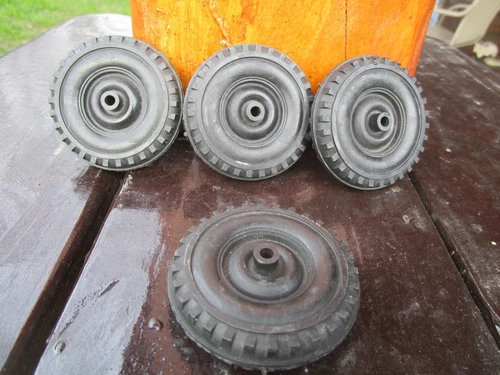 Louis  Marx2.25" To y Truck Or Car Tires 1/2" wide3/16" bore Plastic