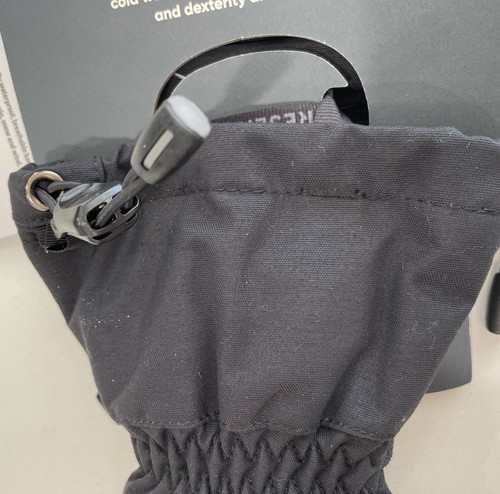 NWT KID'S Outdoor Research Adrenaline Insulated Black Mitts Gloves SMALL6-8 - Picture 7 of 7