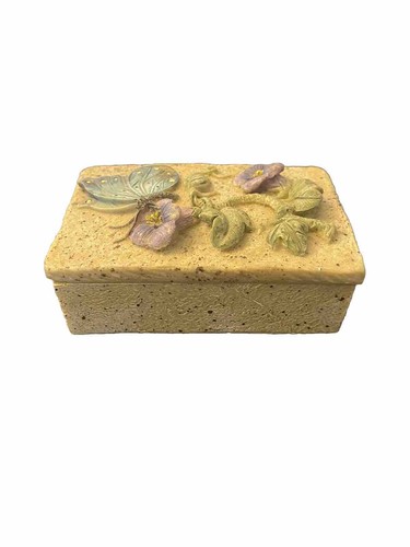 SCHMETTERLING UND BLUMEN STEIN HARZ SCHMUCK SCHMUCKKÄSTCHEN GEBRAUCHT, IN EINWANDFREIEM ZUSTAND - Bild 3 von 6