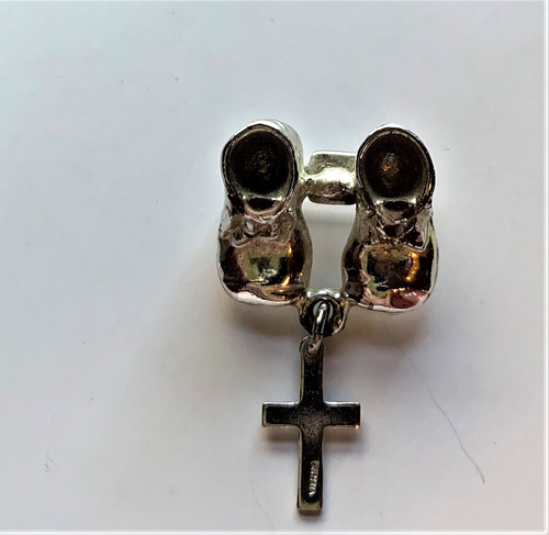 Zapatos vintage de plata esterlina pin bebé niño con cruz crucifijo colgante 9,4 gramos - Imagen 2 de 6