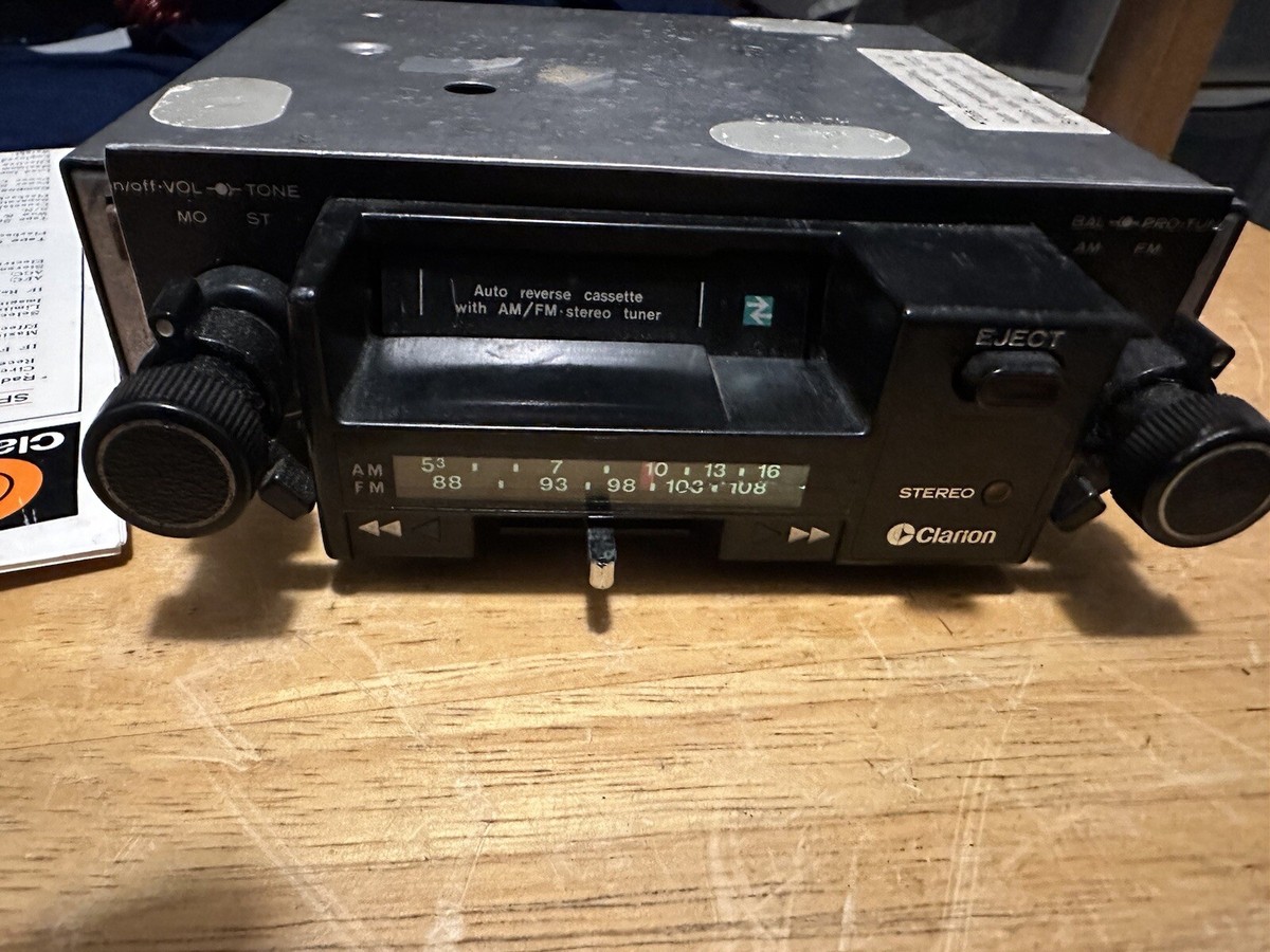 カーオーディオ Clarion Auto Reverse Cassette Car Stereo s-l400.jpg