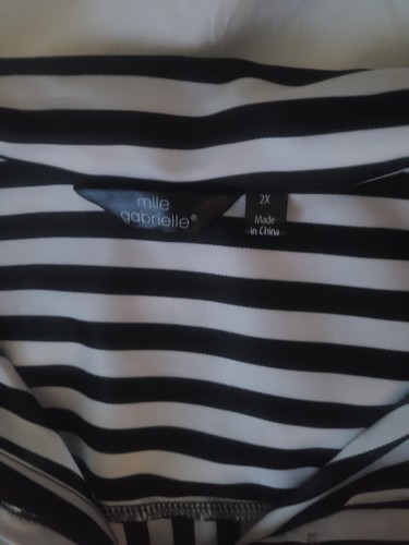 Mlle Gabrielle, Plus Size 1X, Black & White Striped Dress, Button Down, Roll Tab - Picture 4 of 9