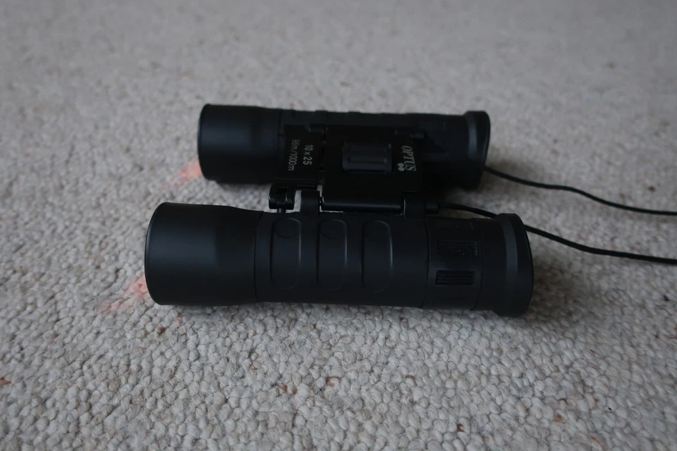 Optus Taschen-Fernglas 10 x 25 GA schwarz 96m/1000m - Bild 4 von 4