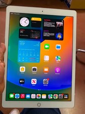Apple iPad Pro 12.9-inch 2nd generation A1670 64 GB, Wi-Fi, 12.9 in - Space...