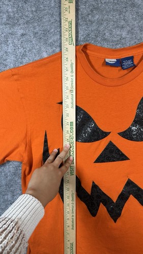 Halloween Jack-O’-Lantern Men’s XL T-Shirt Orange Skulls Pattern - Picture 6 of 8