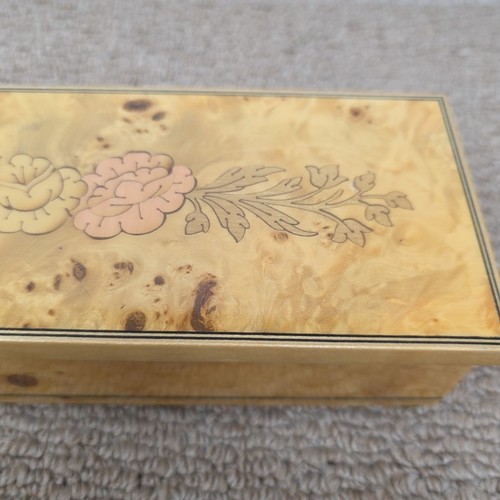Beautiful Italian Burl Wood Floral Inlay Plays " Try To Remember " - Picture 5 of 20
