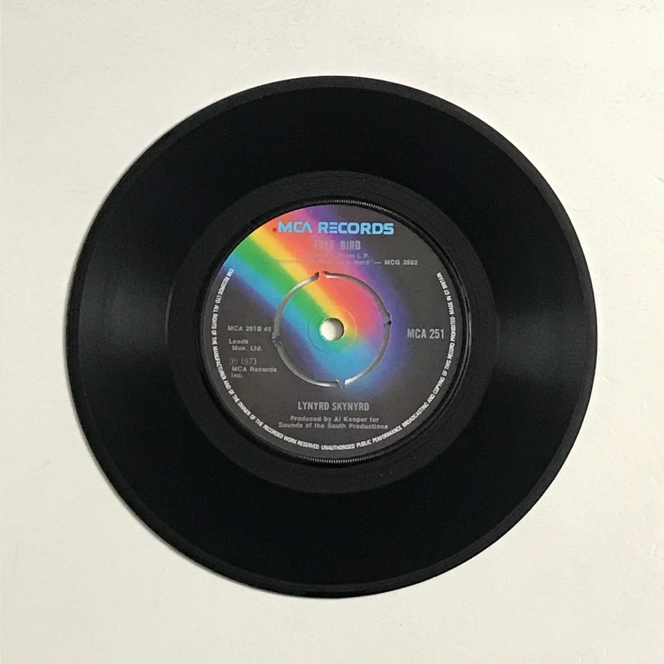 Lynyrd Skynyrd - Free Bird/Sweet Home Alabama 7" Record A1/B1 - MCA 251 VG+ - Image 3 of 4
